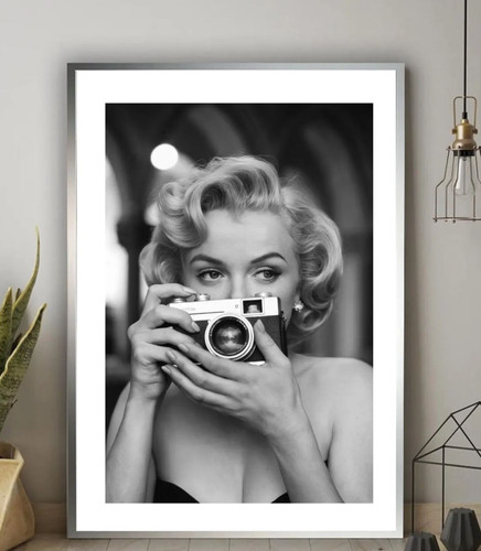 Iconic marilyn monroe camera - iconic,